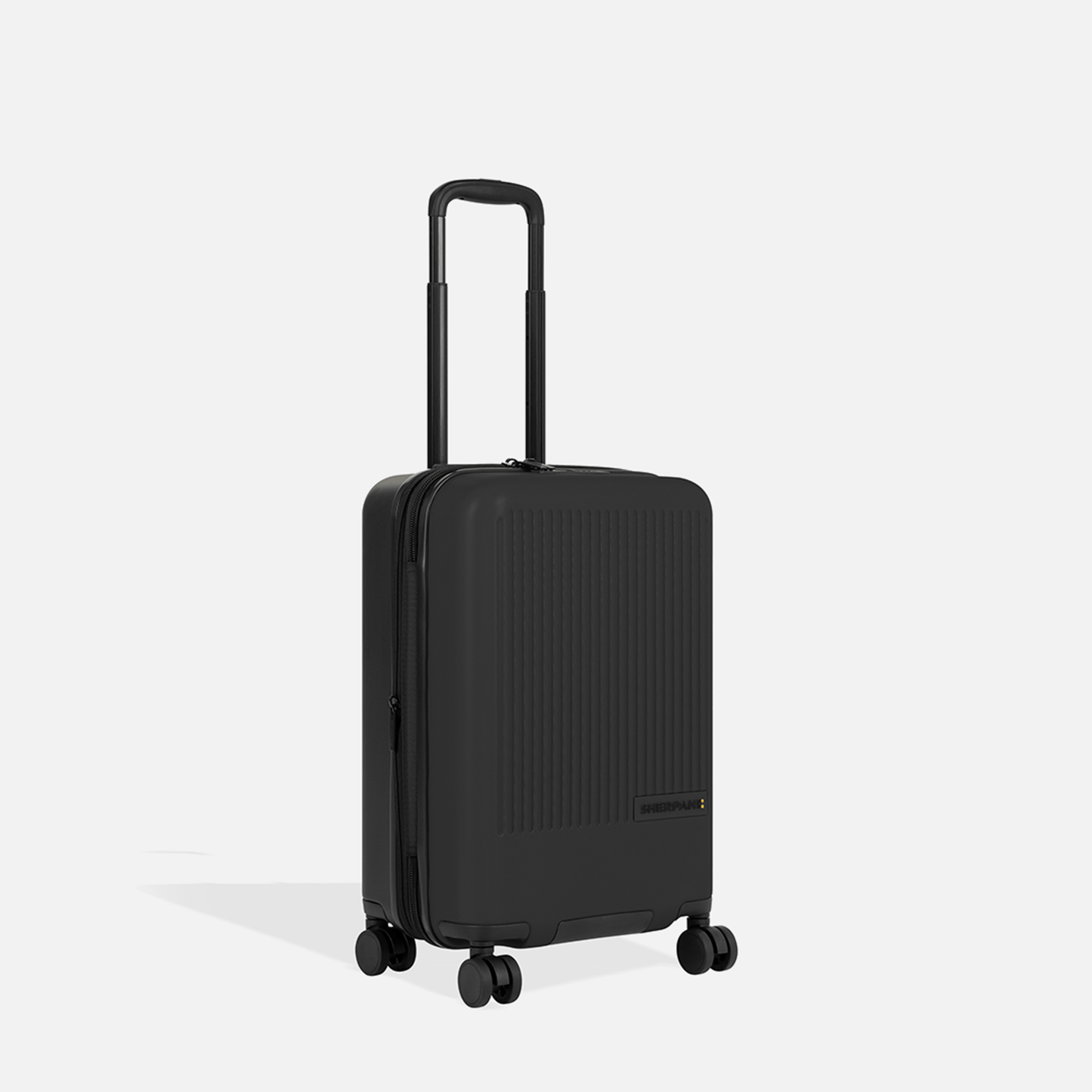 Meridian | 22" Carry-On - Chromatic Black