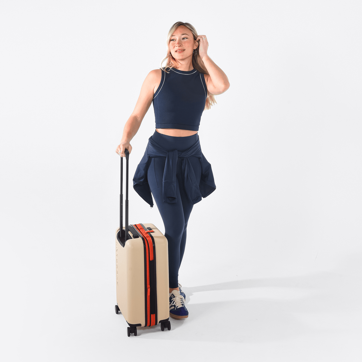 Meridian | 22" Carry-On - Chromatic Black