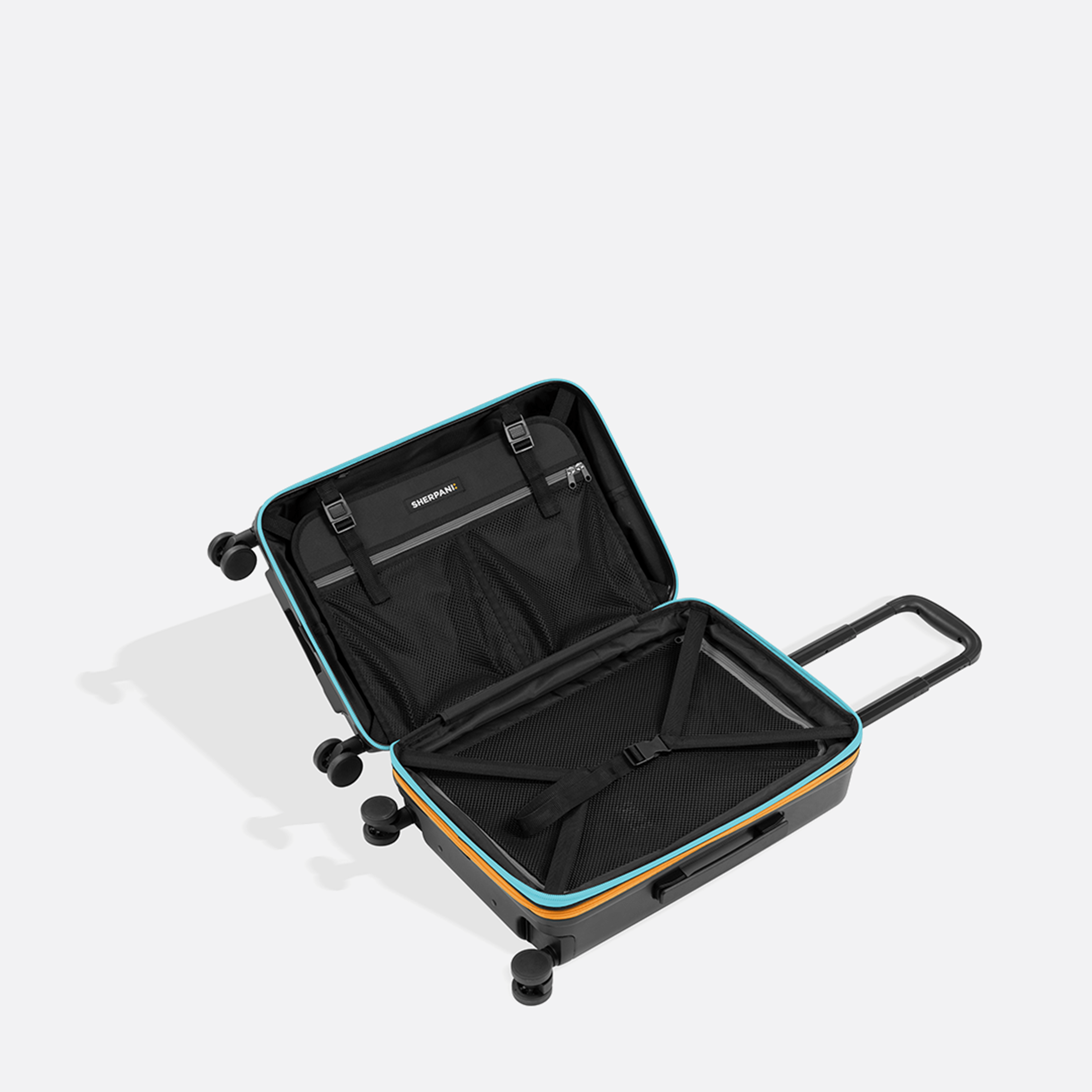 Meridian | 22" Carry-On - Chromatic Black