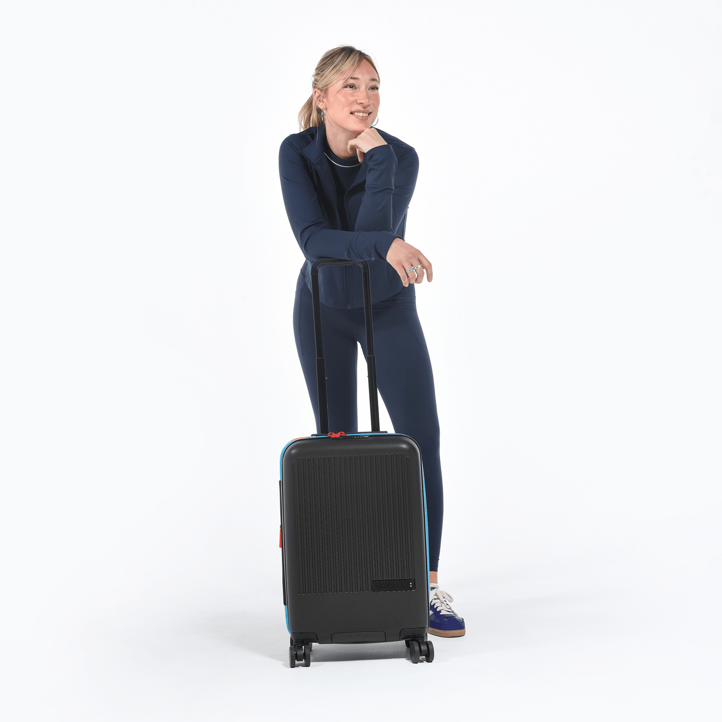 Meridian | 22" Carry-On - Chromatic Black
