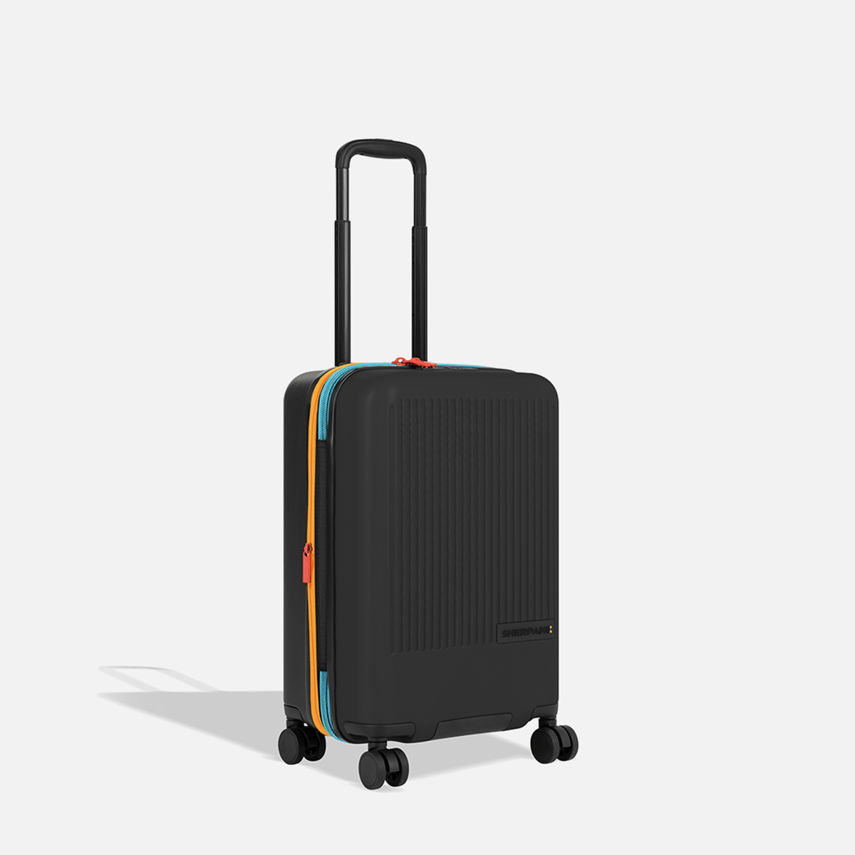 Meridian | 22" Carry-On - Chromatic Black