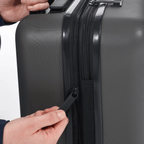 Meridian | 22" Carry-On - Chromatic Black