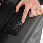 Meridian | 22" Carry-On - Chromatic Black