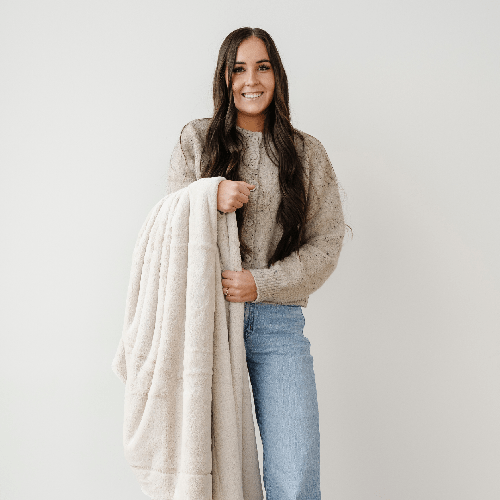 Lush Throw Blanket - Blissfully Lavender BoutiqueSaranoni