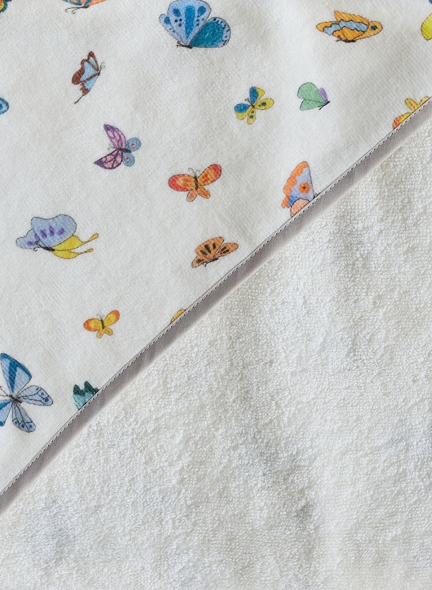 Madame Butterfly Hooded Bath Towel - Blissfully Lavender BoutiqueTimo & Violet