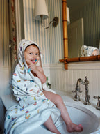 Madame Butterfly Hooded Bath Towel - Blissfully Lavender BoutiqueTimo & Violet