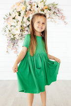 Kelly Green Short Sleeve Pocket Twirl Dress