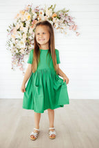 Kelly Green Short Sleeve Pocket Twirl Dress