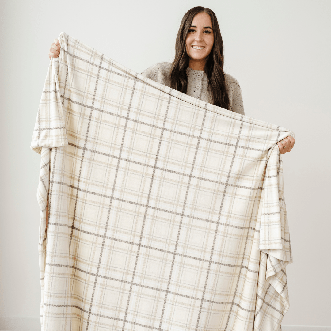 Minky Stretch XL Throw Blanket - Blissfully Lavender BoutiqueSaranoni