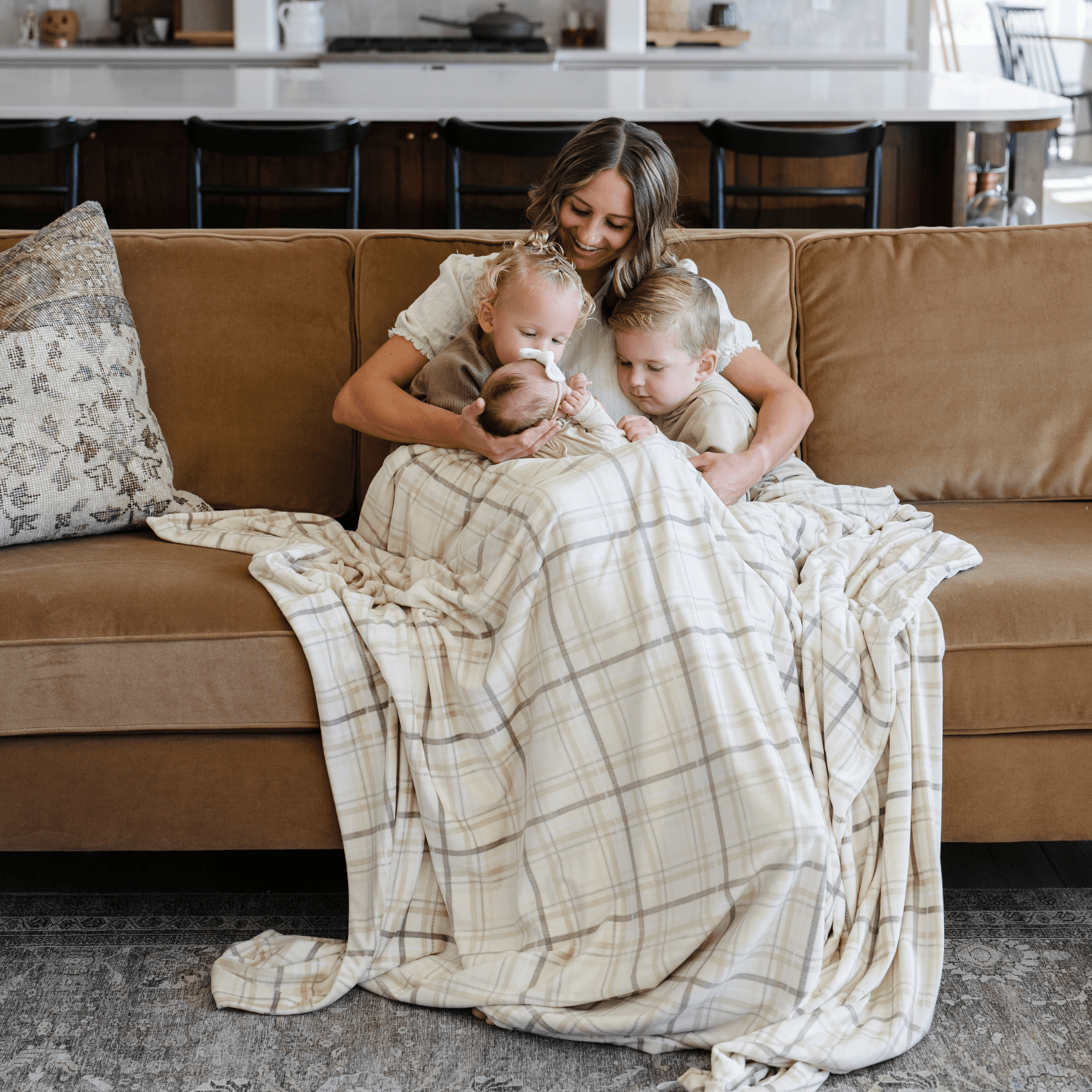 Minky Stretch XL Throw Blanket - Blissfully Lavender BoutiqueSaranoni