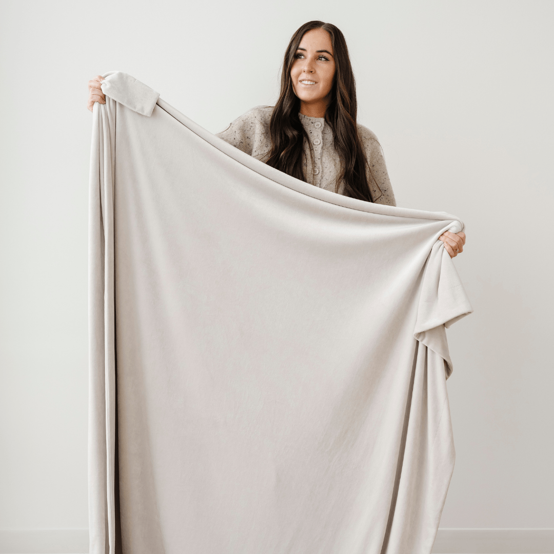 Minky Stretch XL Throw Blanket - Blissfully Lavender BoutiqueSaranoni