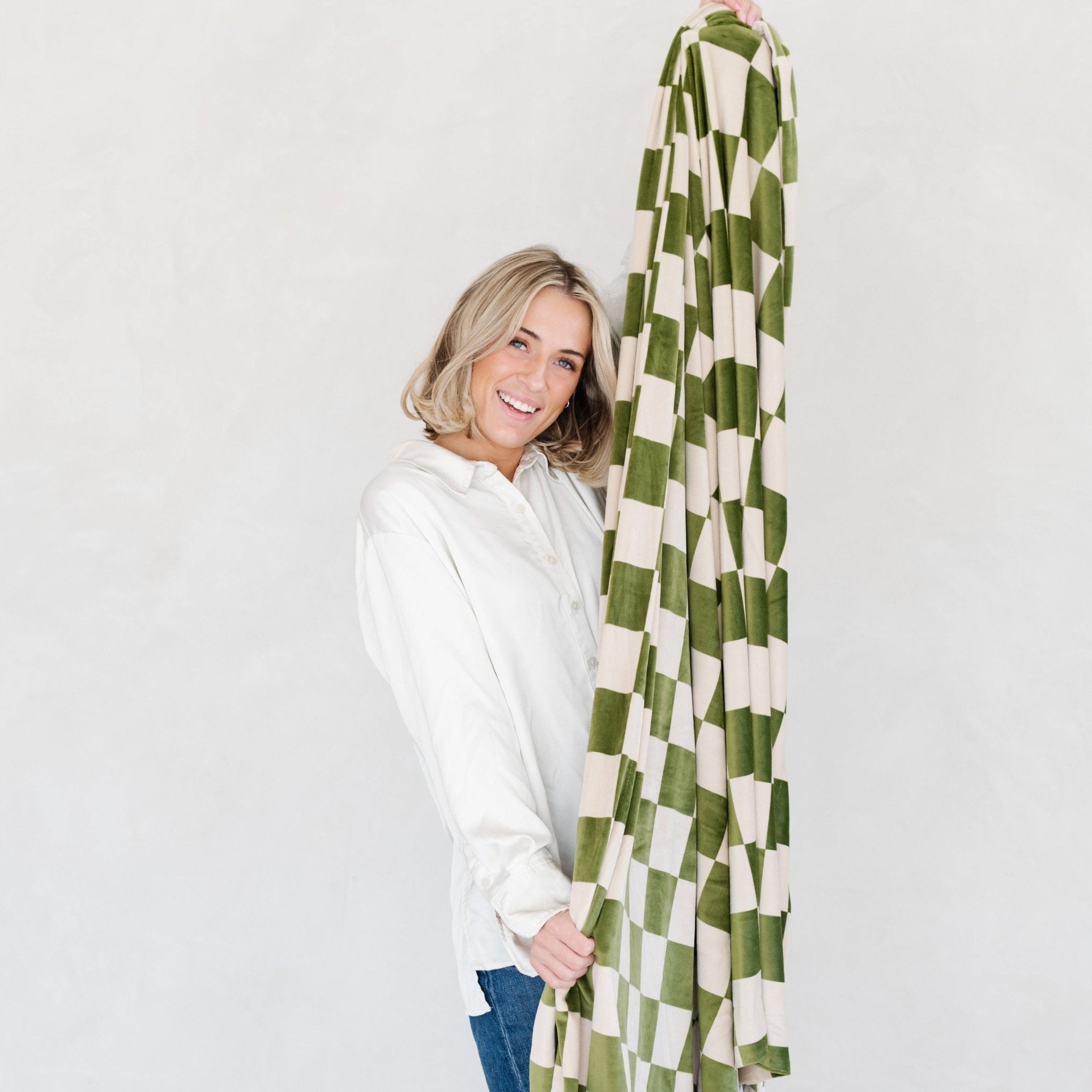 Minky Stretch XL Throw Blanket - Blissfully Lavender BoutiqueSaranoni