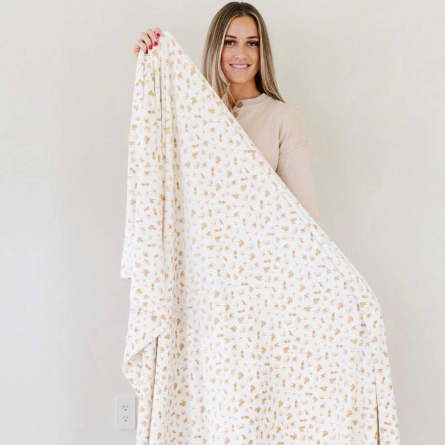Minky Stretch XL Throw Blanket - Blissfully Lavender BoutiqueSaranoni