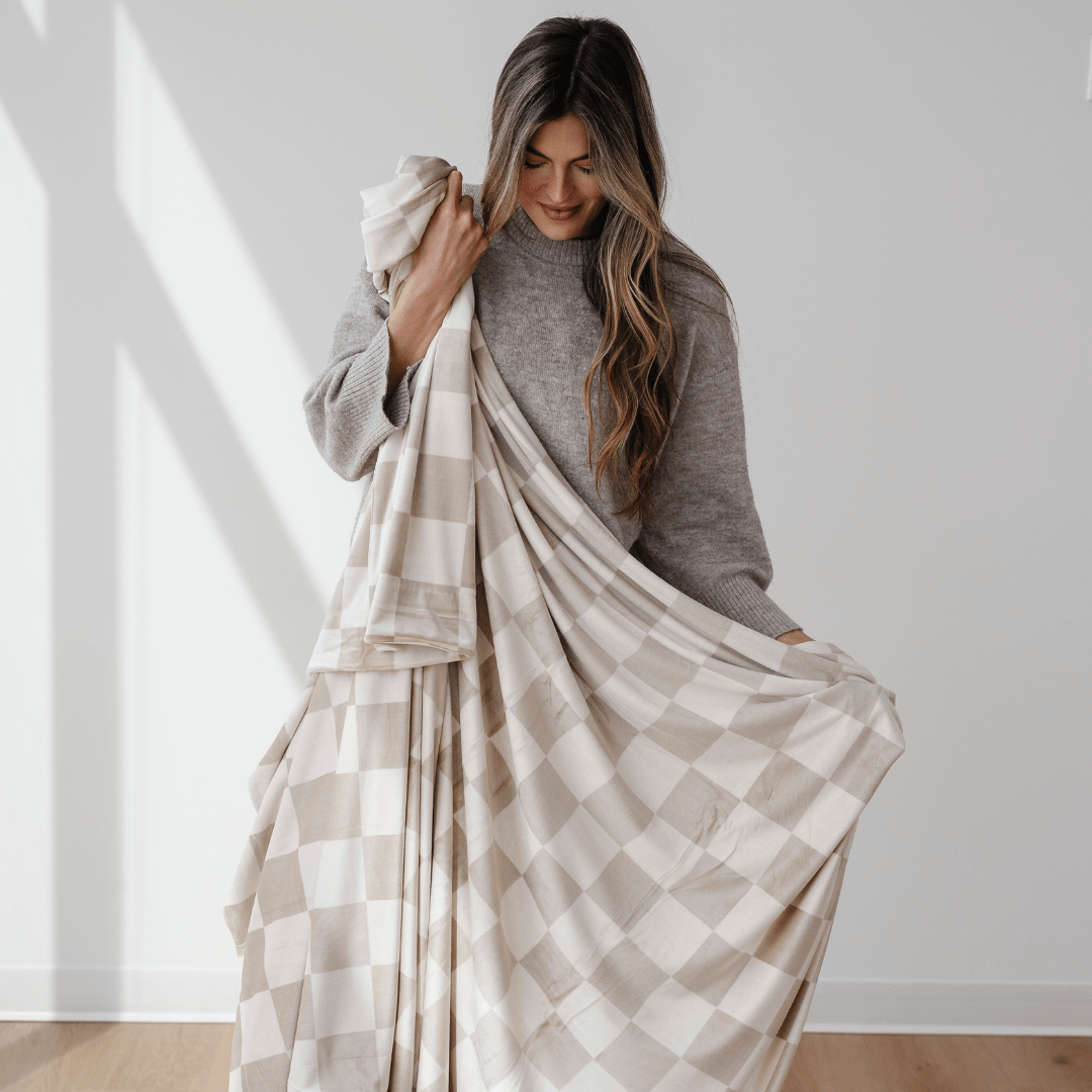 Minky Stretch XL Throw Blanket - Blissfully Lavender BoutiqueSaranoni