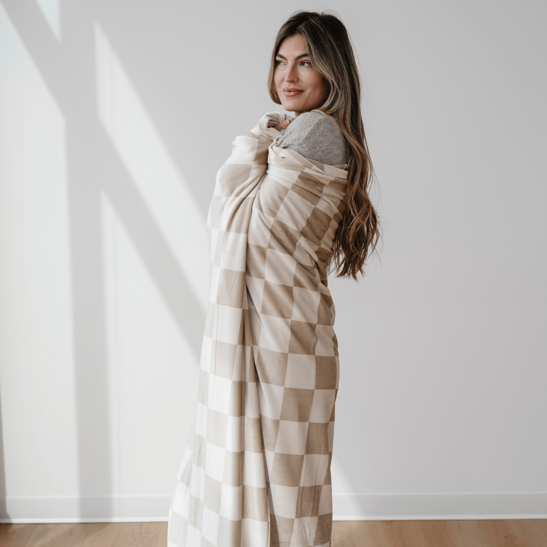 Minky Stretch XL Throw Blanket - Blissfully Lavender BoutiqueSaranoni