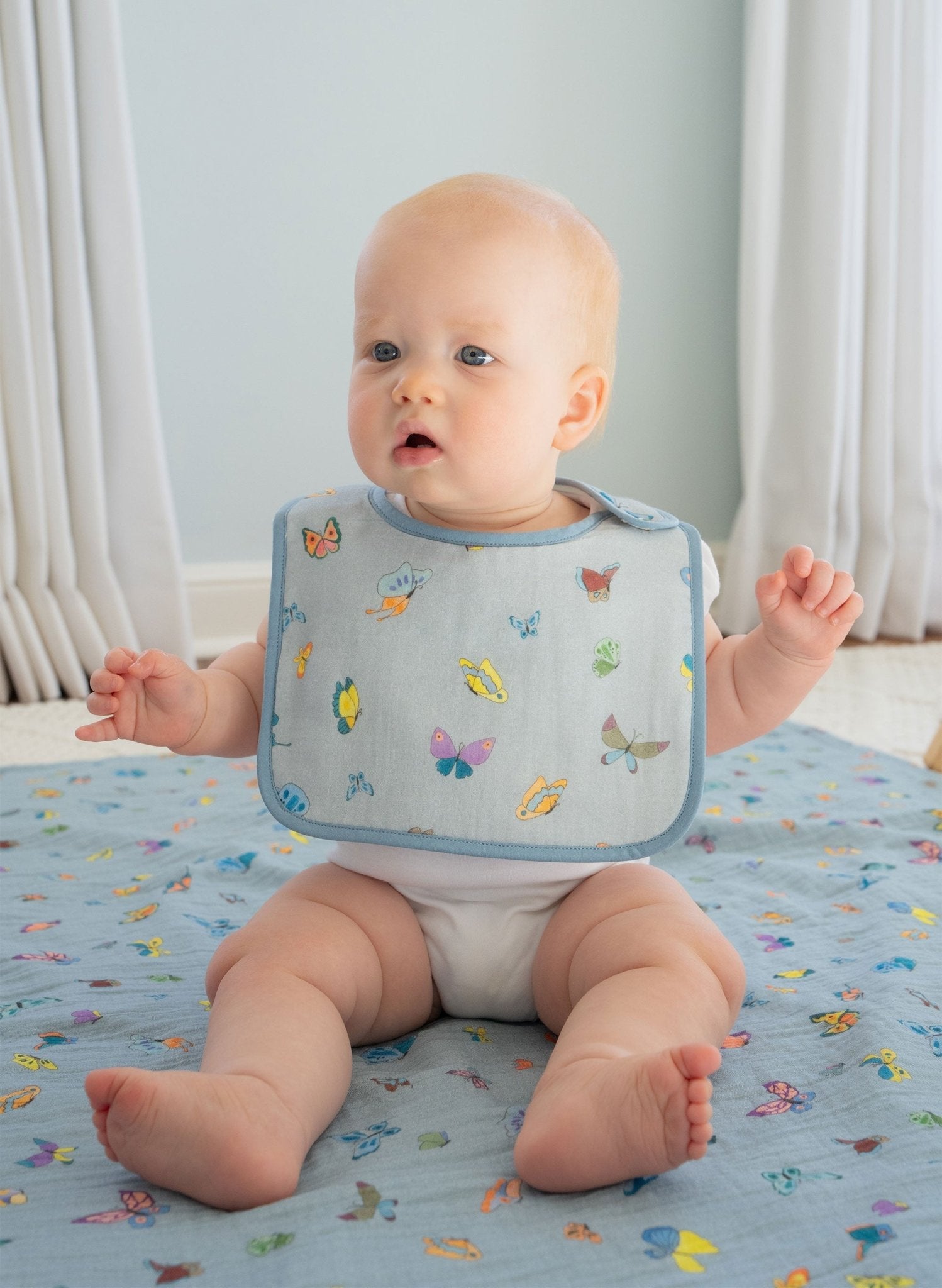 Organic Blue Madame Butterfly Bib - Blissfully Lavender BoutiqueTimo & Violet