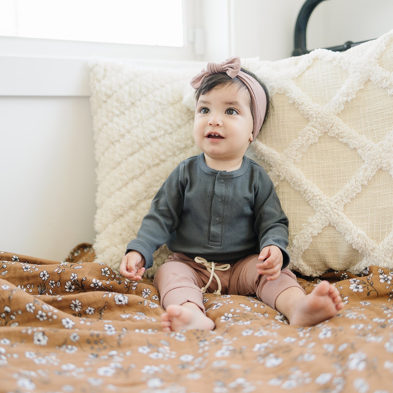 Organic Charcoal Snap Long Sleeve Ribbed Bodysuit - Blissfully Lavender BoutiqueMebie Baby