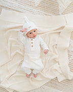 Organic Knot Hat | Milk
