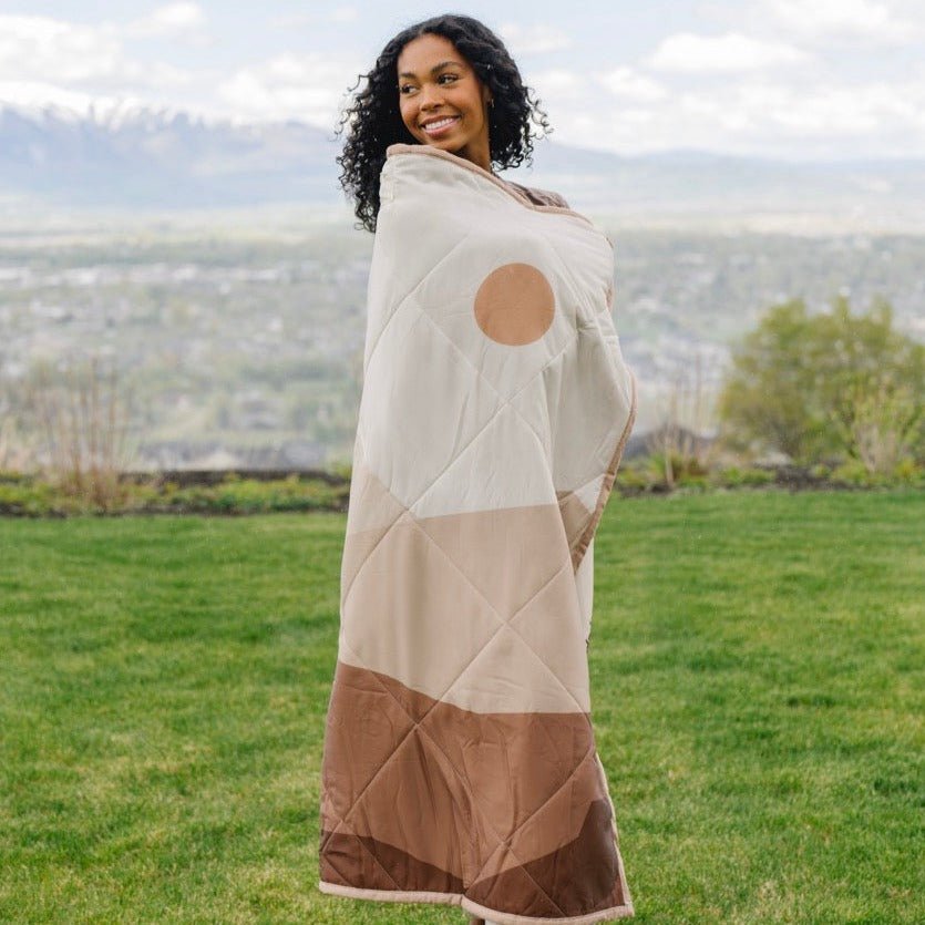 Outdoor Adventure Blanket - Blissfully Lavender BoutiqueSaranoni