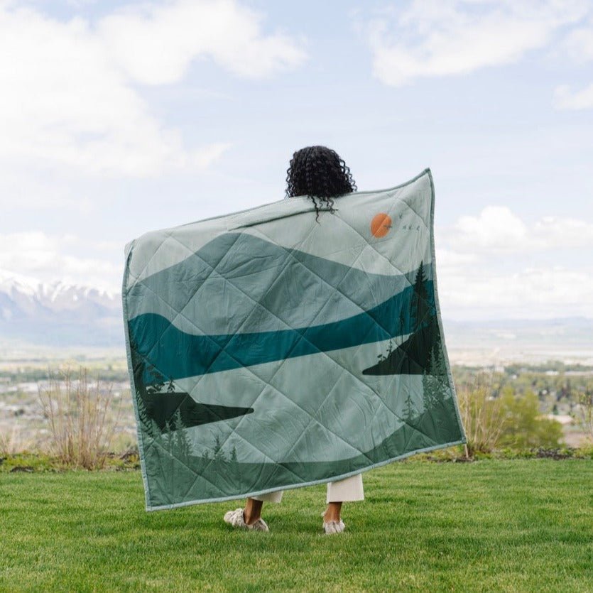 Outdoor Adventure Blanket - Blissfully Lavender BoutiqueSaranoni
