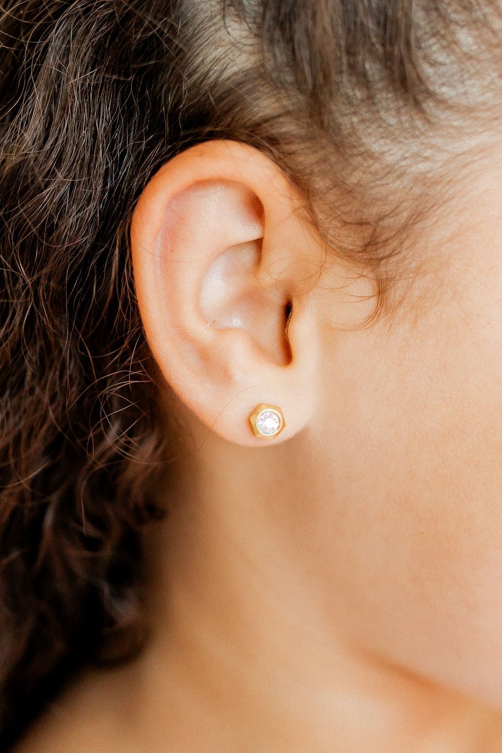 Screwback Stud Earrings - Addison Clear Gold