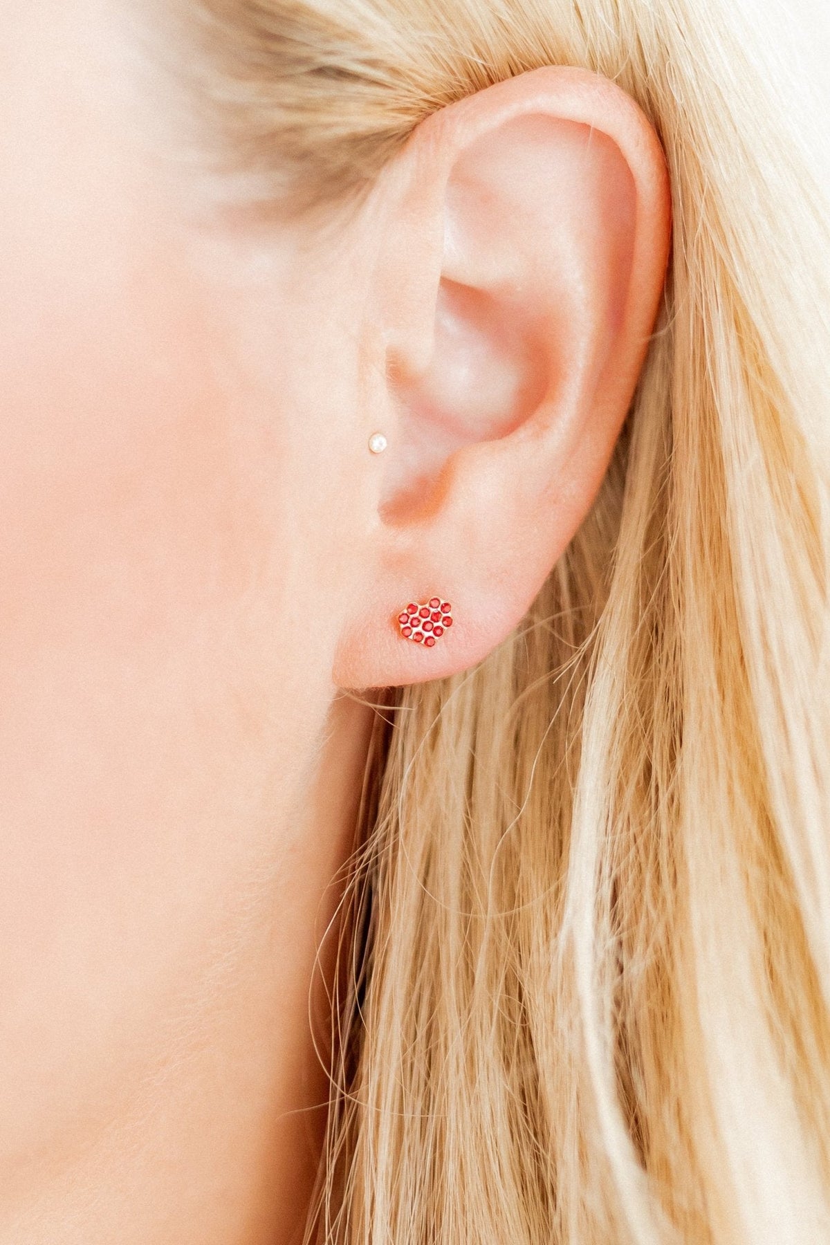 Screwback Stud Earrings - Leo Red