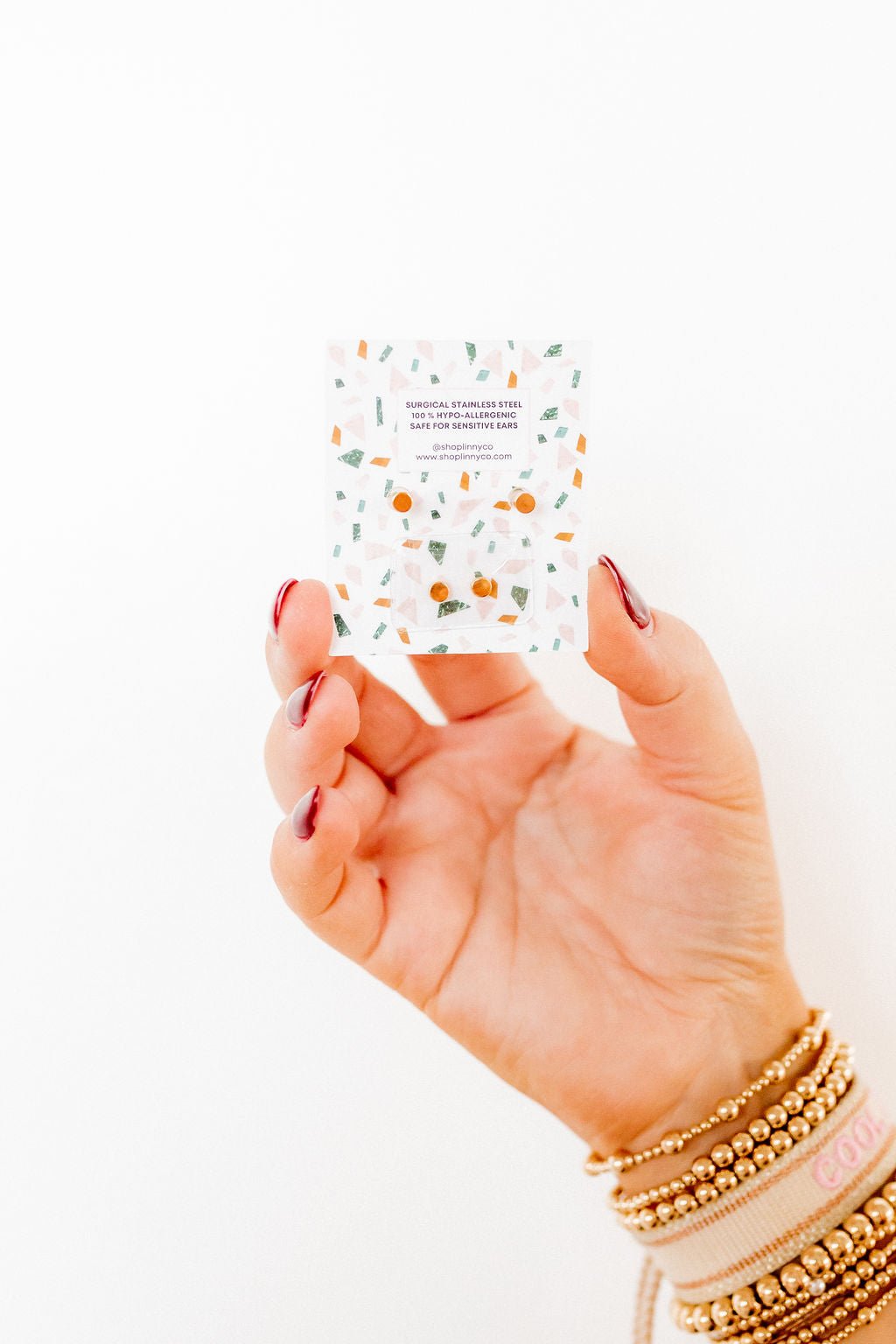 Screwback Stud Earrings - Nora Heart White