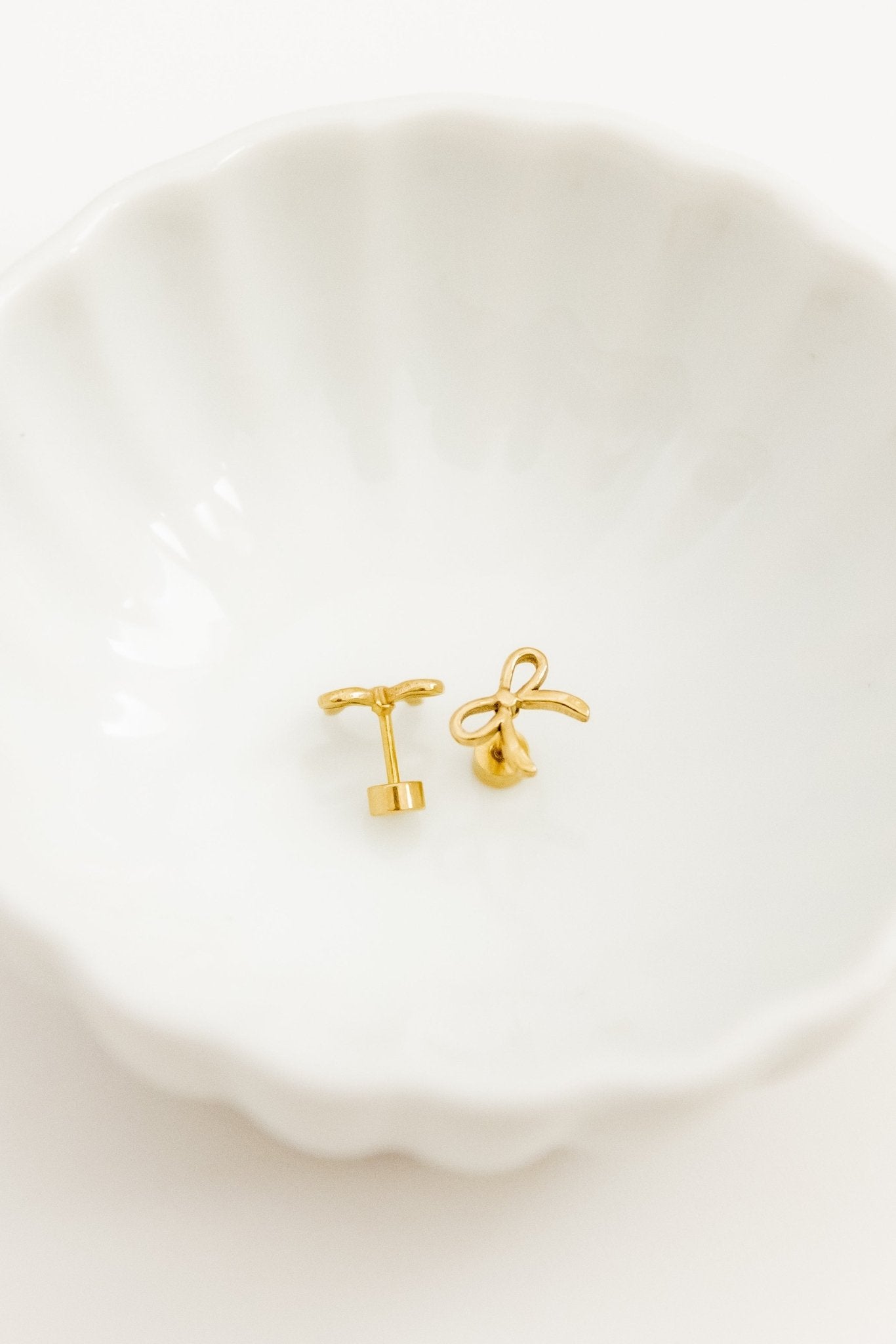 Screwback Stud Earrings - Sadie Bow Gold